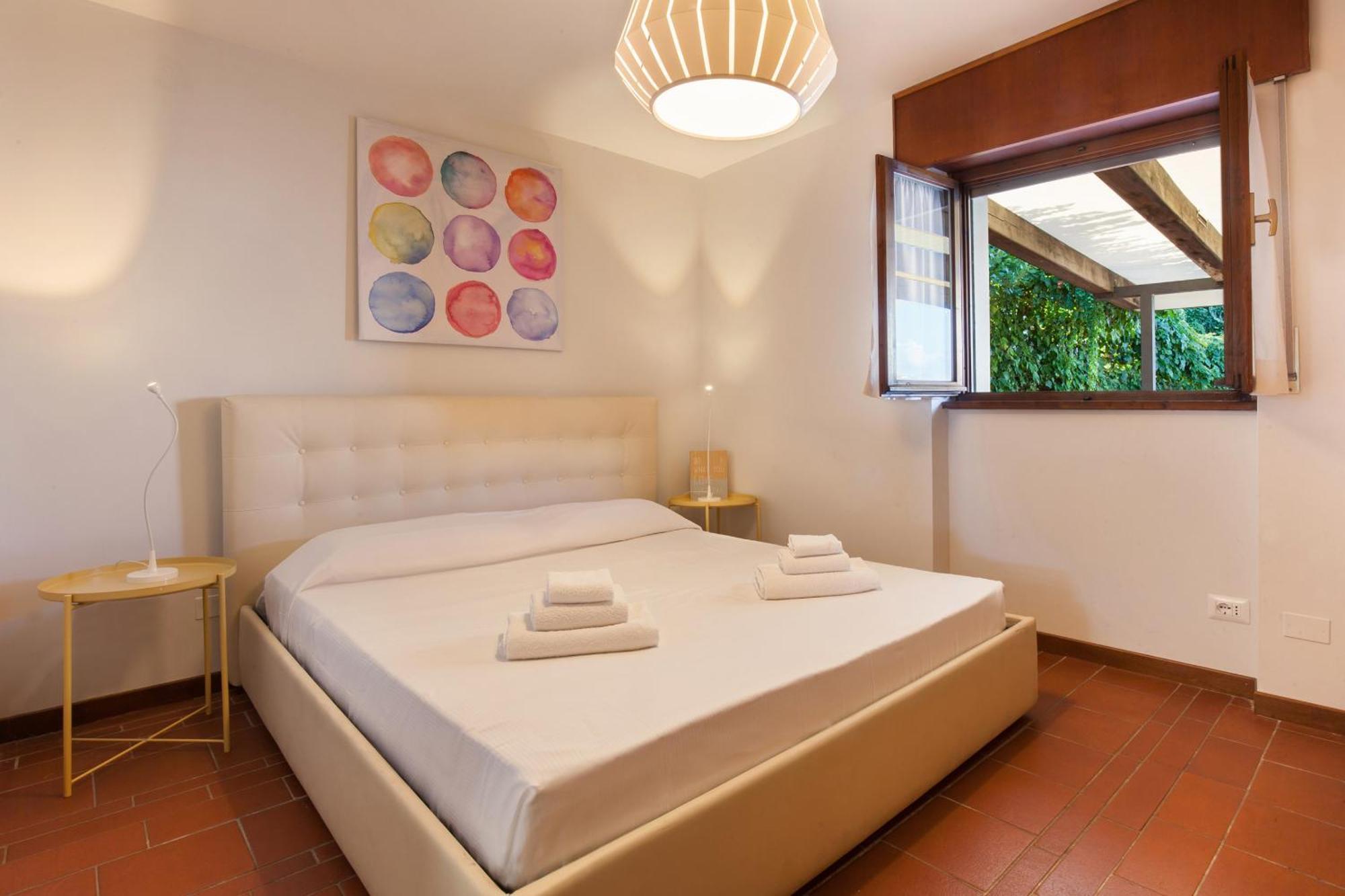 Ferienwohnung Watercolor Loft Torri Del Benaco Exterior foto